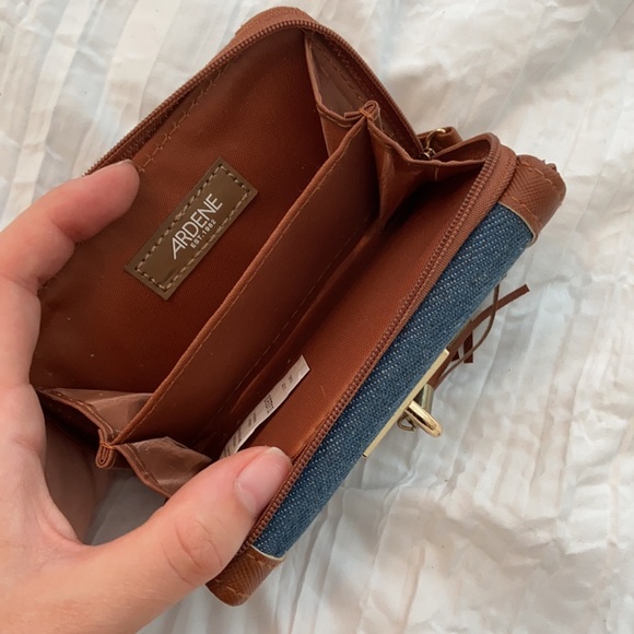 Ardene Wallet - Picture 4 of 4